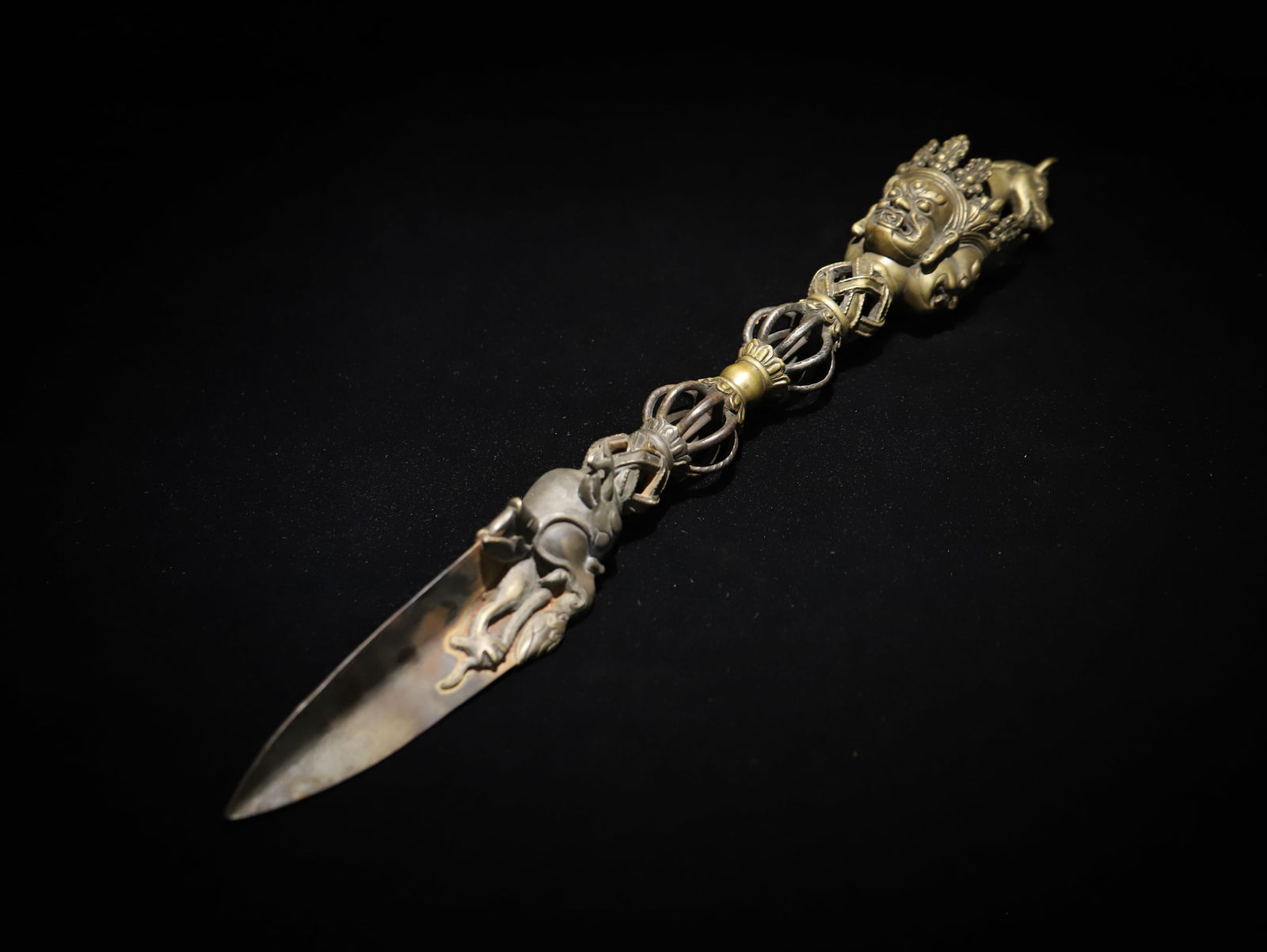 Qing Dynasty Tibetan bronze gilded diamond pestle (1 of 1)