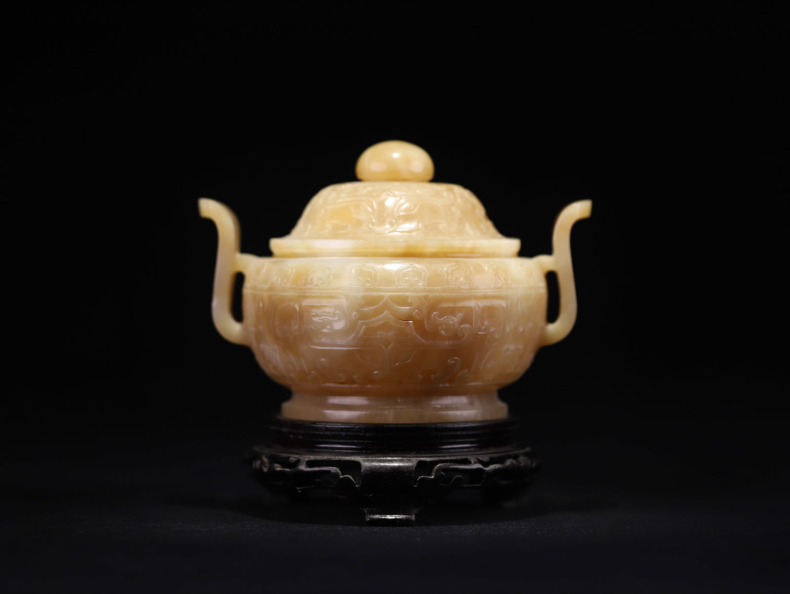 Qing Dynasty Hetian Jade Double-Eared Covered Incense Burner: 11.7*15.4*12/711.6g