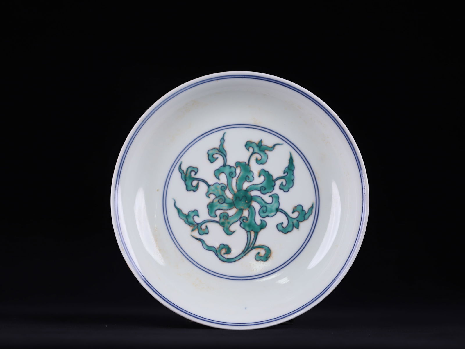 Chenghua mark Blue and White Porcelain Plate with Green Enamel (1 of 2)