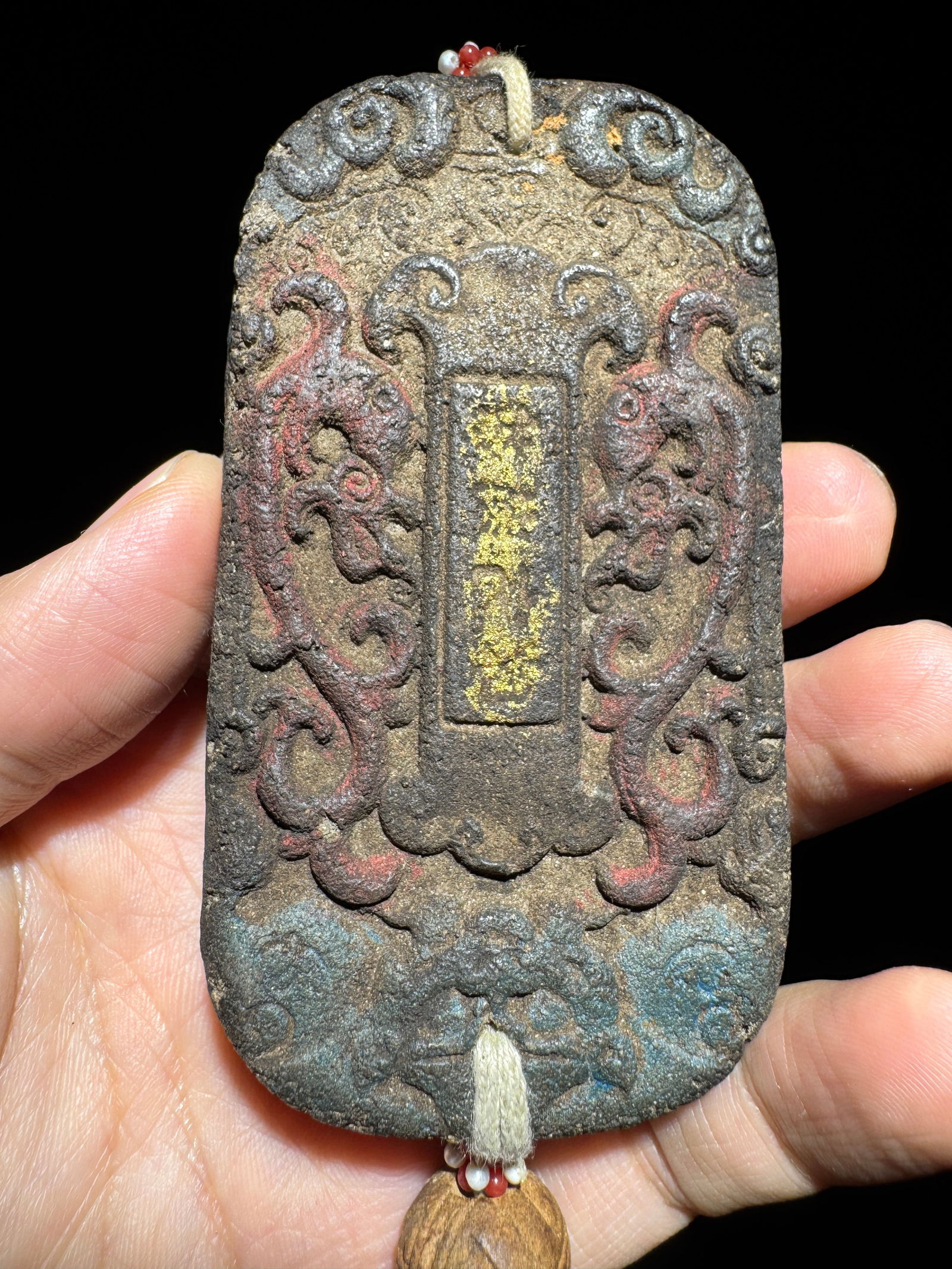 Qing Dynasty fragrant pearl pandent: 9.3*5.1*1.6/44g