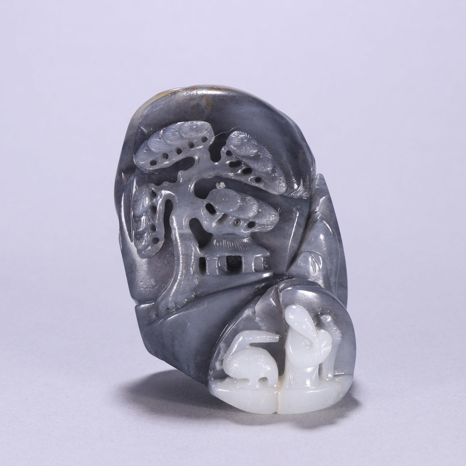 Qing Dynasty Blue and White Seed Material Mountain Ornament: 8.3*5.9/372.9g