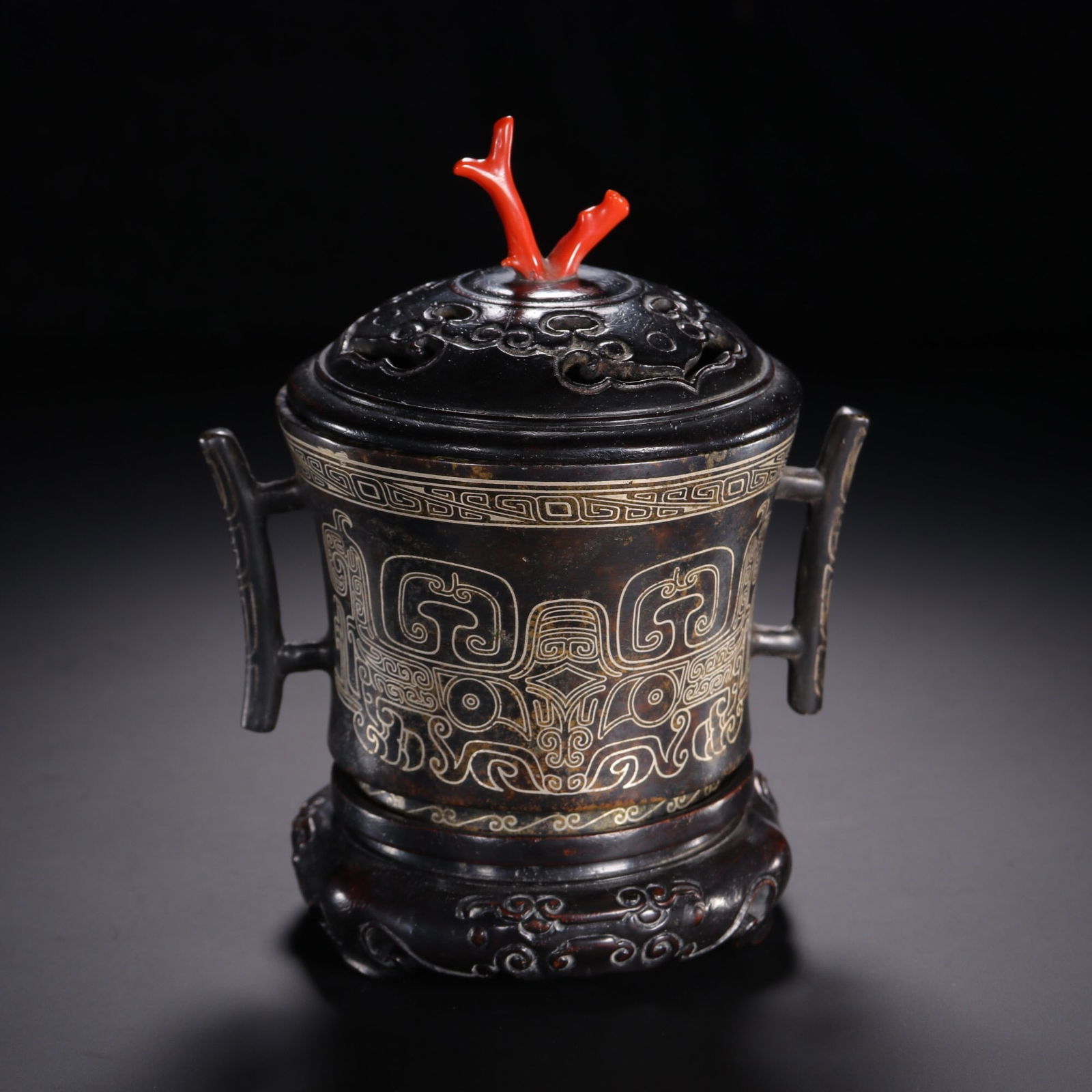Xuande Mark Bronze Inlaid Silver Incense Burner: 15*12/750g