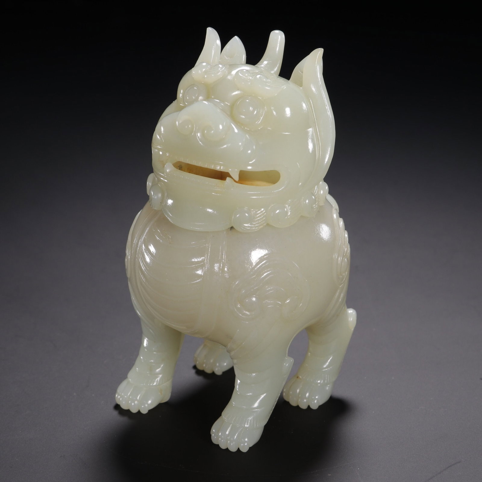 Qing Dynasty Hotan Jade Aromatherapy (1 of 4)