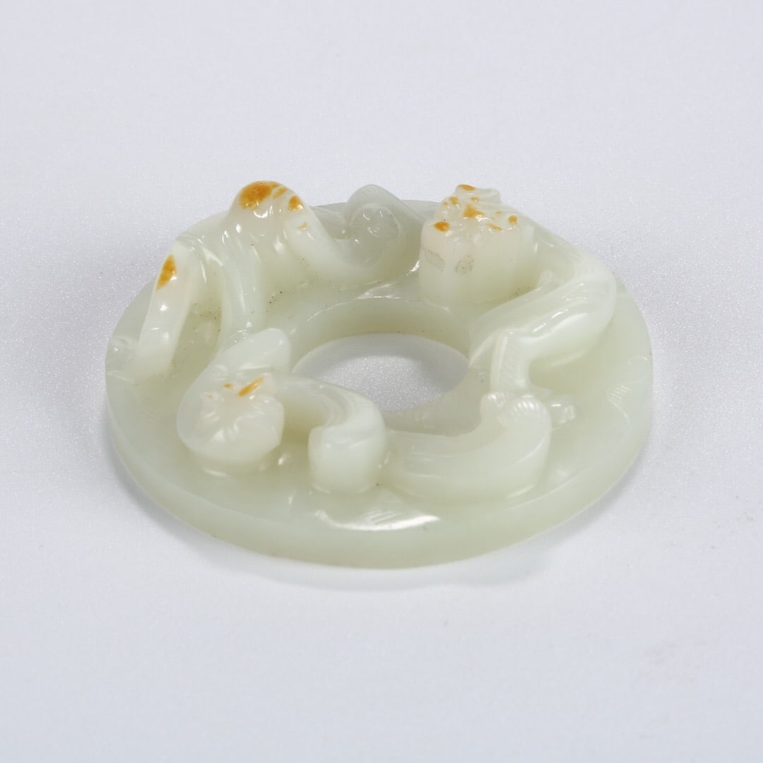 Hetian Baiyu Bi (1 of 2)