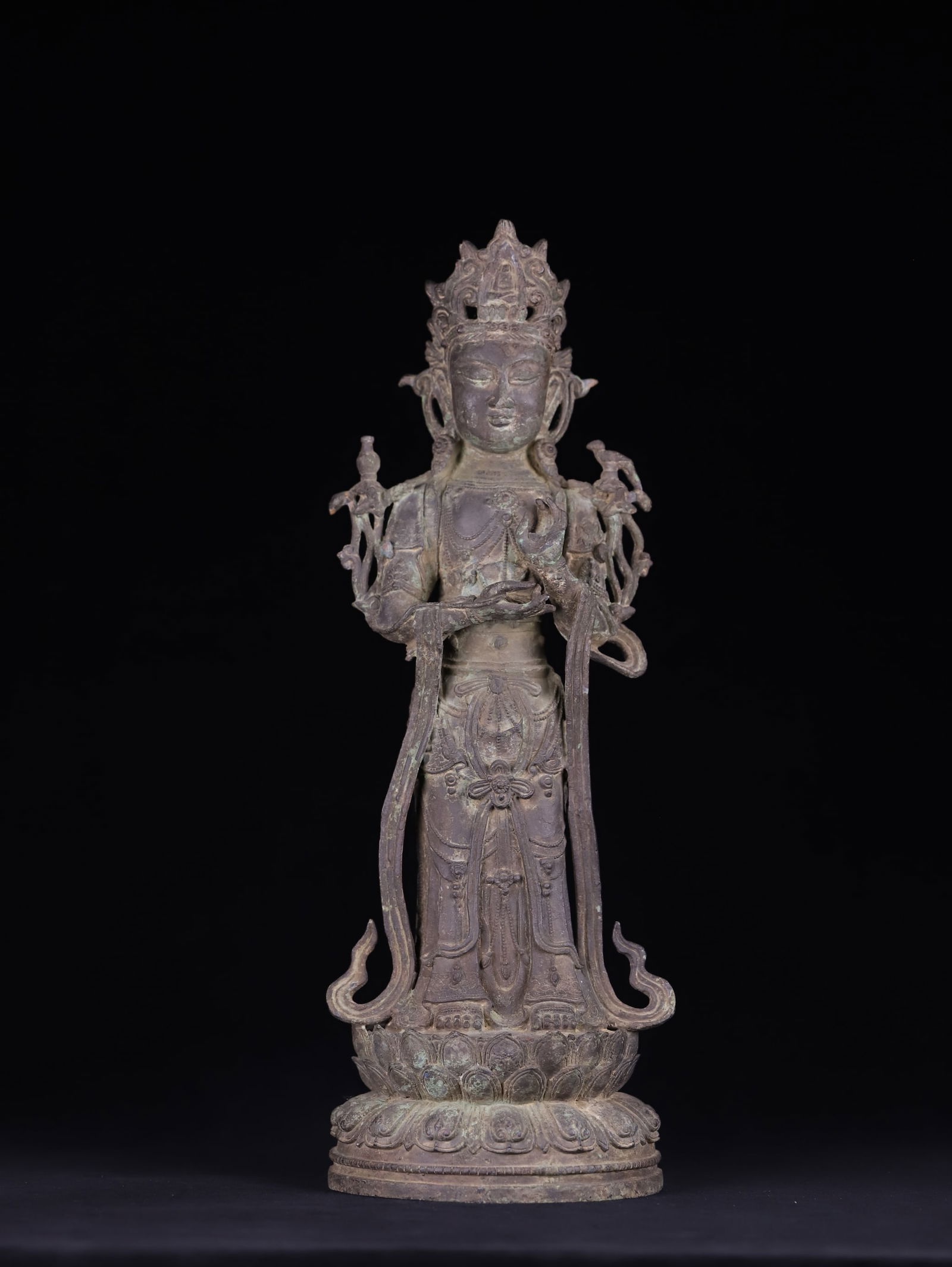 Ming Dynasty bronze Buddha statue (1 of 2)