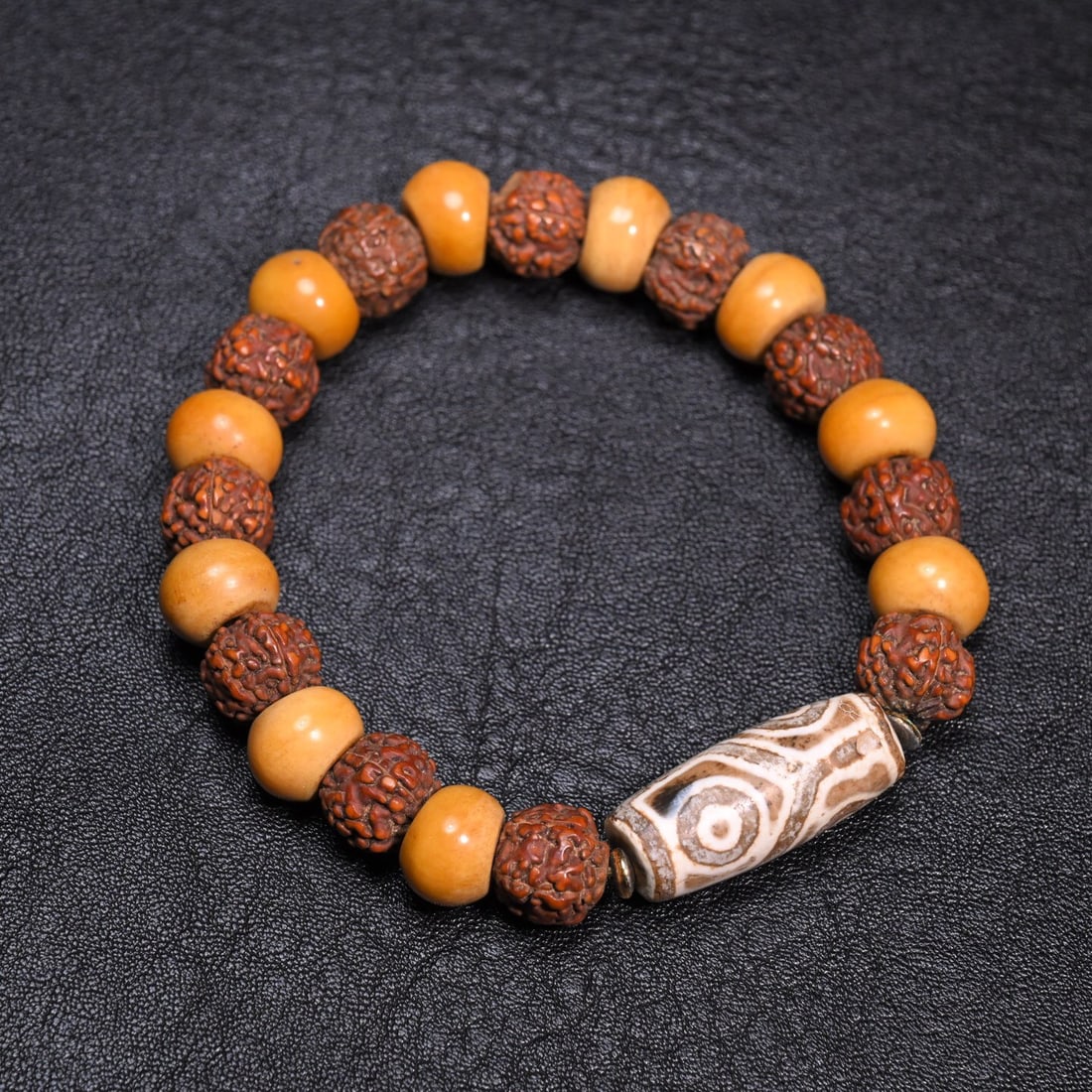 Fire Offering Five Eyes Tianzhu Hand String: 2.8*1.2/28g