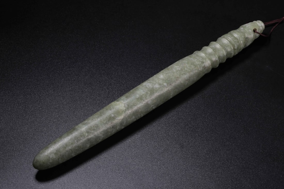 Jade pestle (1 of 1)