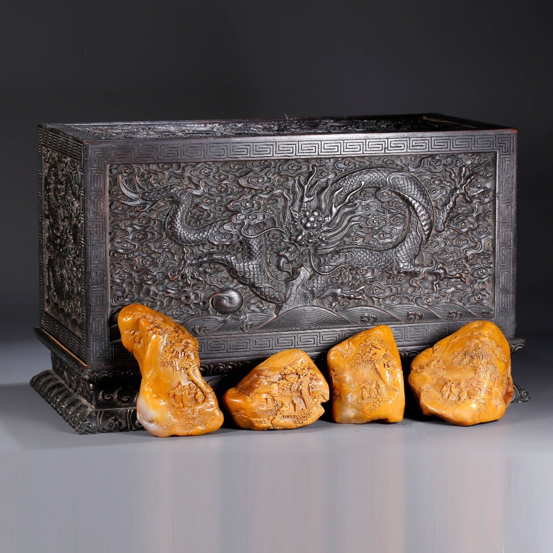 A set of Tianhuang stone ornaments from the Sanxitang collection: 7*12/1.54kg