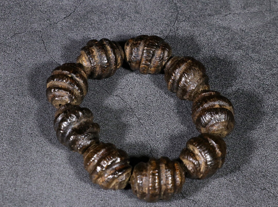 Kalimantan Agarwood Irregular Shape Bracelet (1 of 1)