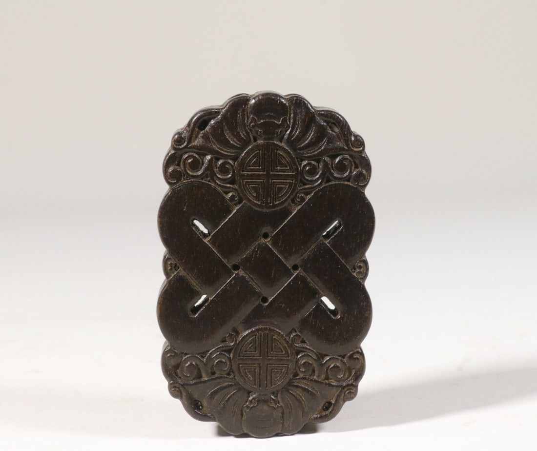 Agarwood Pendant (1 of 2)