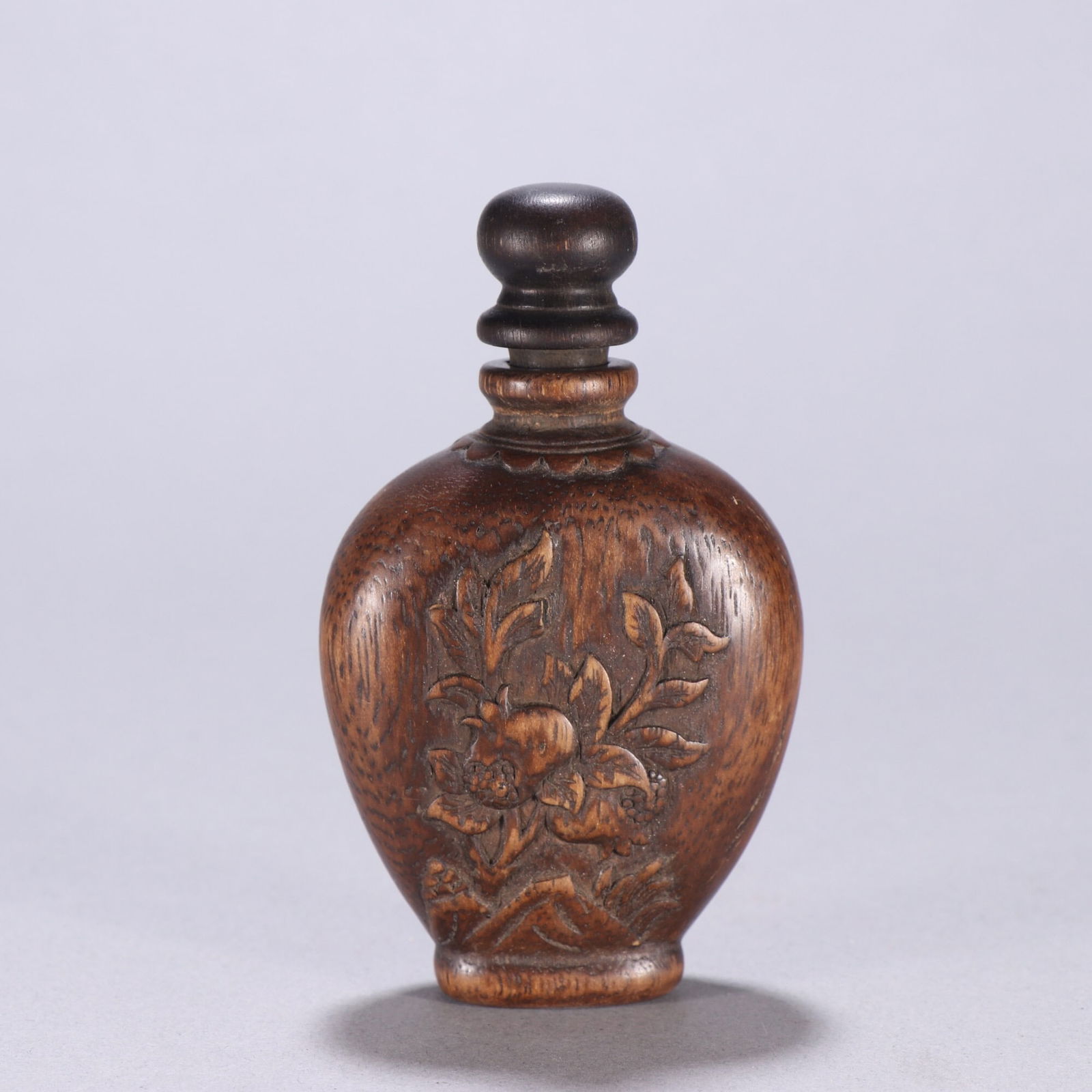 Agarwood Snuff Bottle (1 of 2)