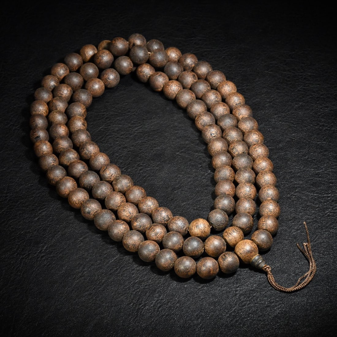 Agarwood 108-Bead Buddhist Prayer Bead (1 of 1)