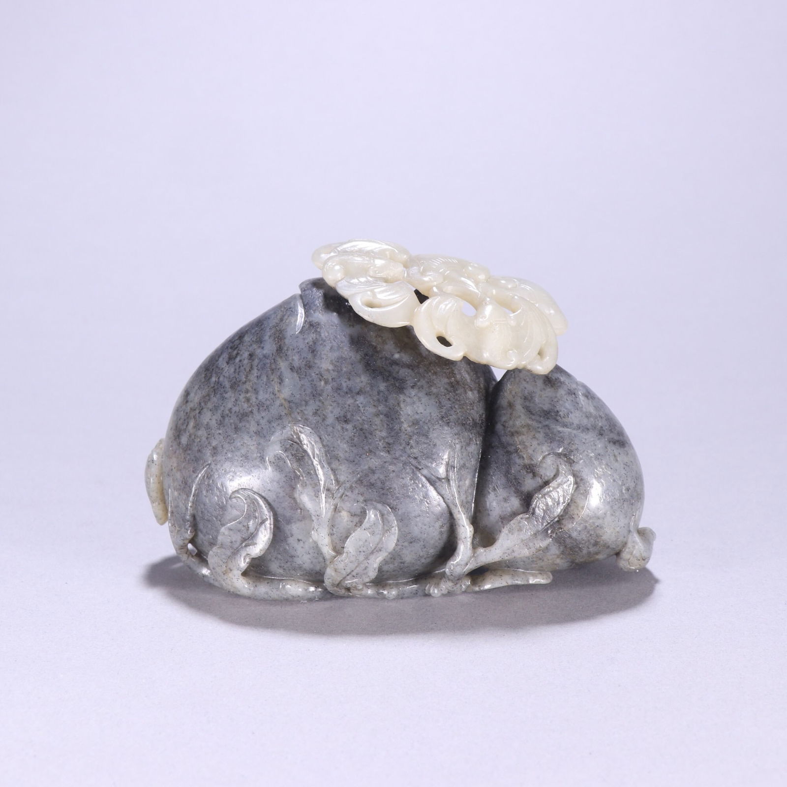 Blue and White Jade Ornament: 8*11.2/620g