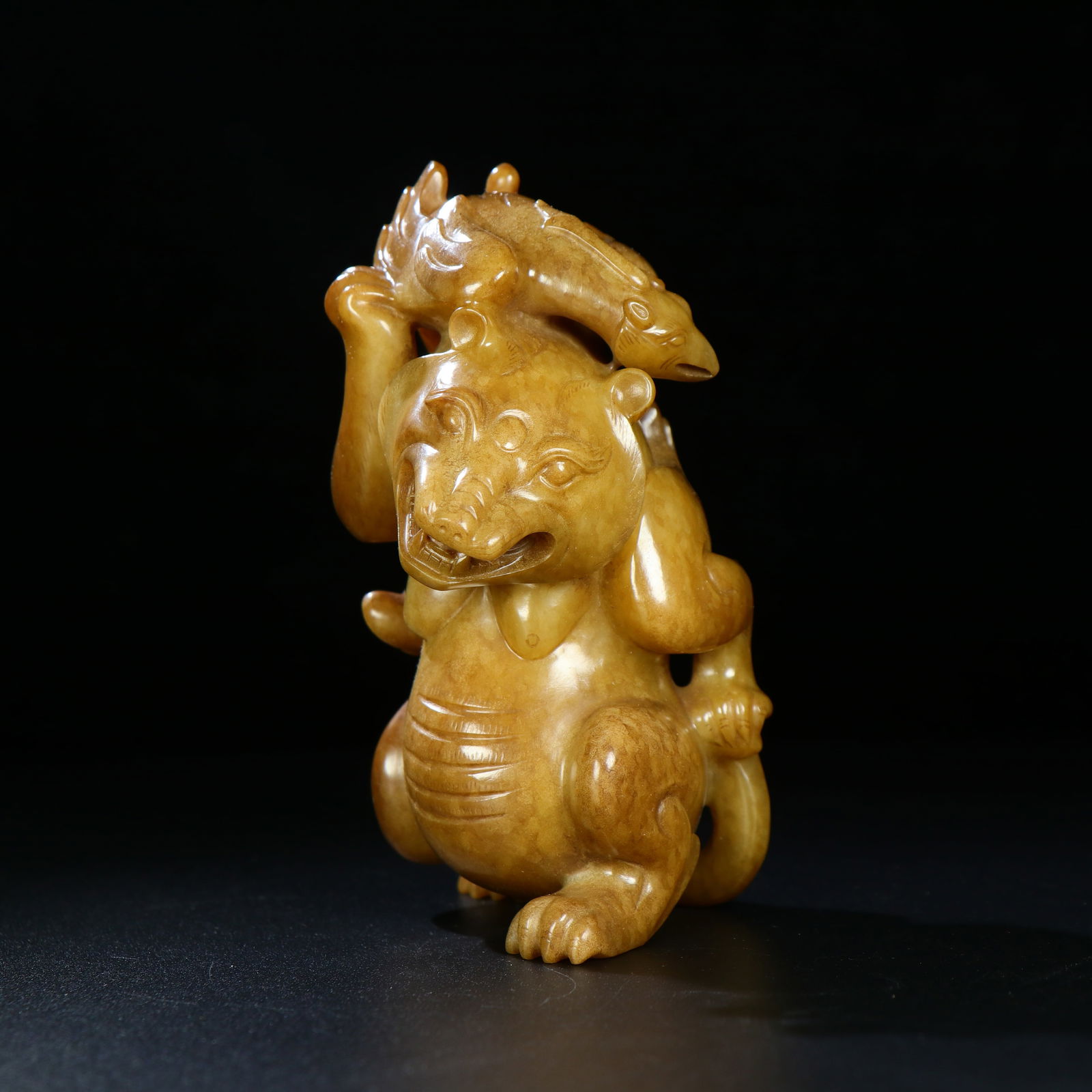 Hetian jade pebble ornaments: 12*7.5*6/501g