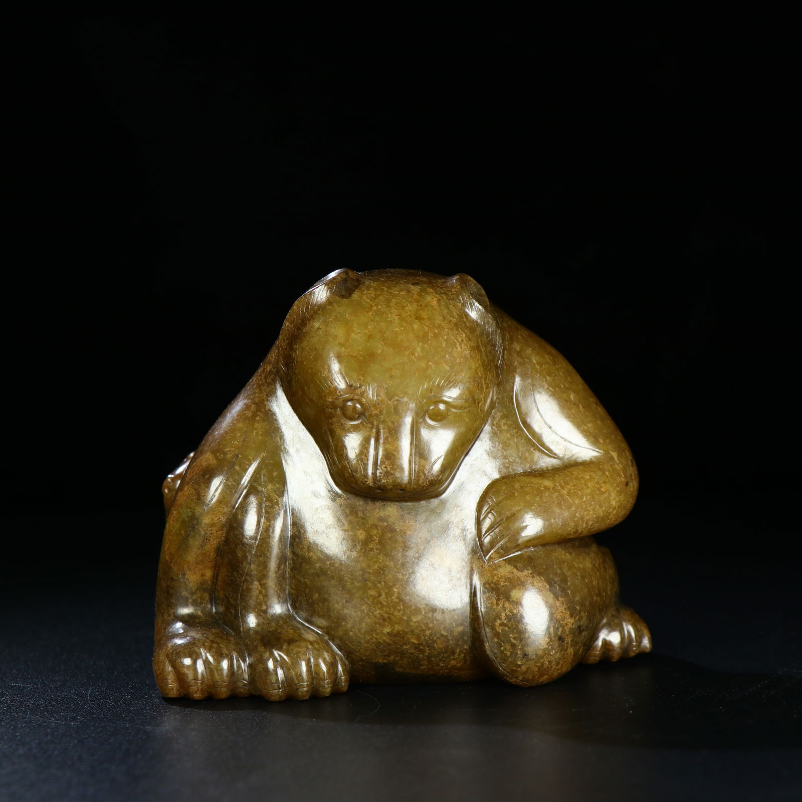 Hetian jade pebble ornaments: 9.3*7.5*5.6/585g