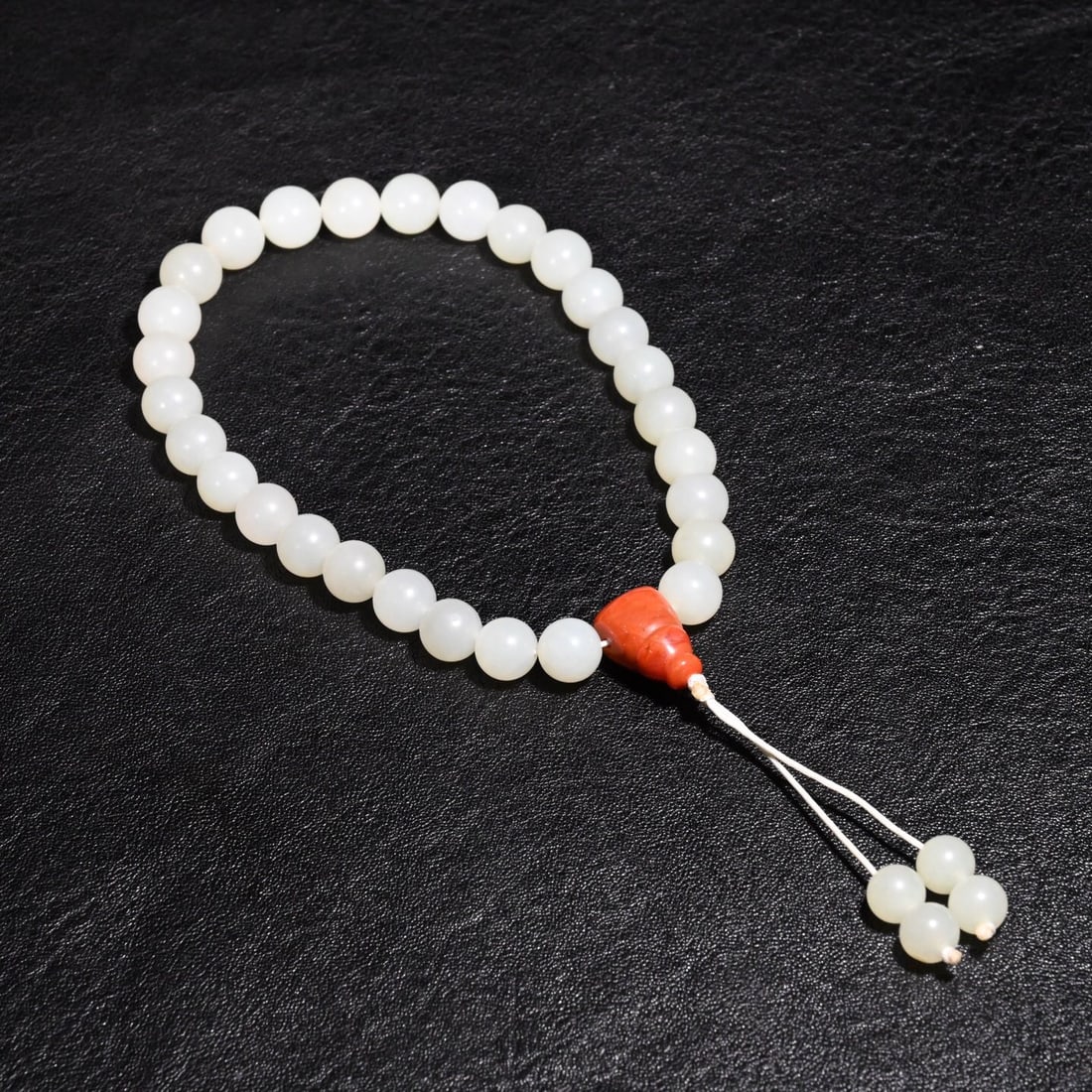 Hetian Jade Hand String: 0.9/39g