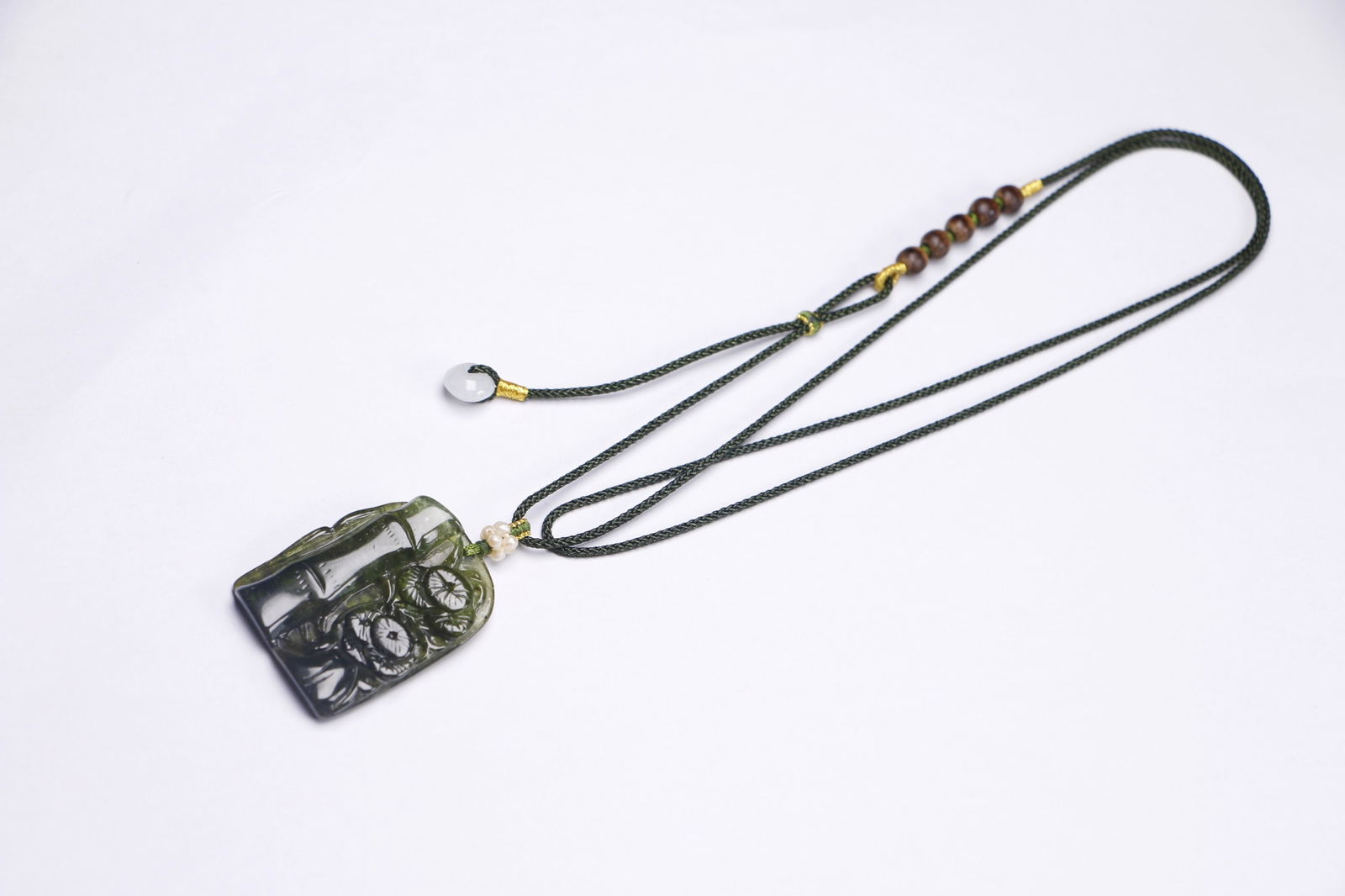 Green Tourmaline Pendant: 3.2*2.6*0.5/8.6g