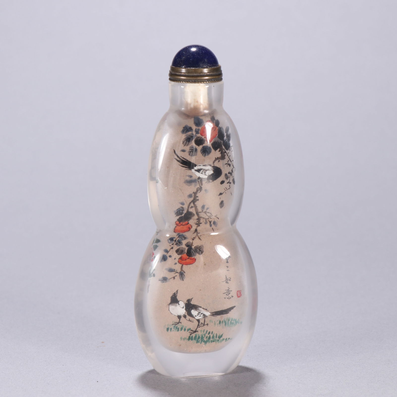 Crystal snuff bottle with inner painting in the shape of a gourd: 11.1*4.2/100g