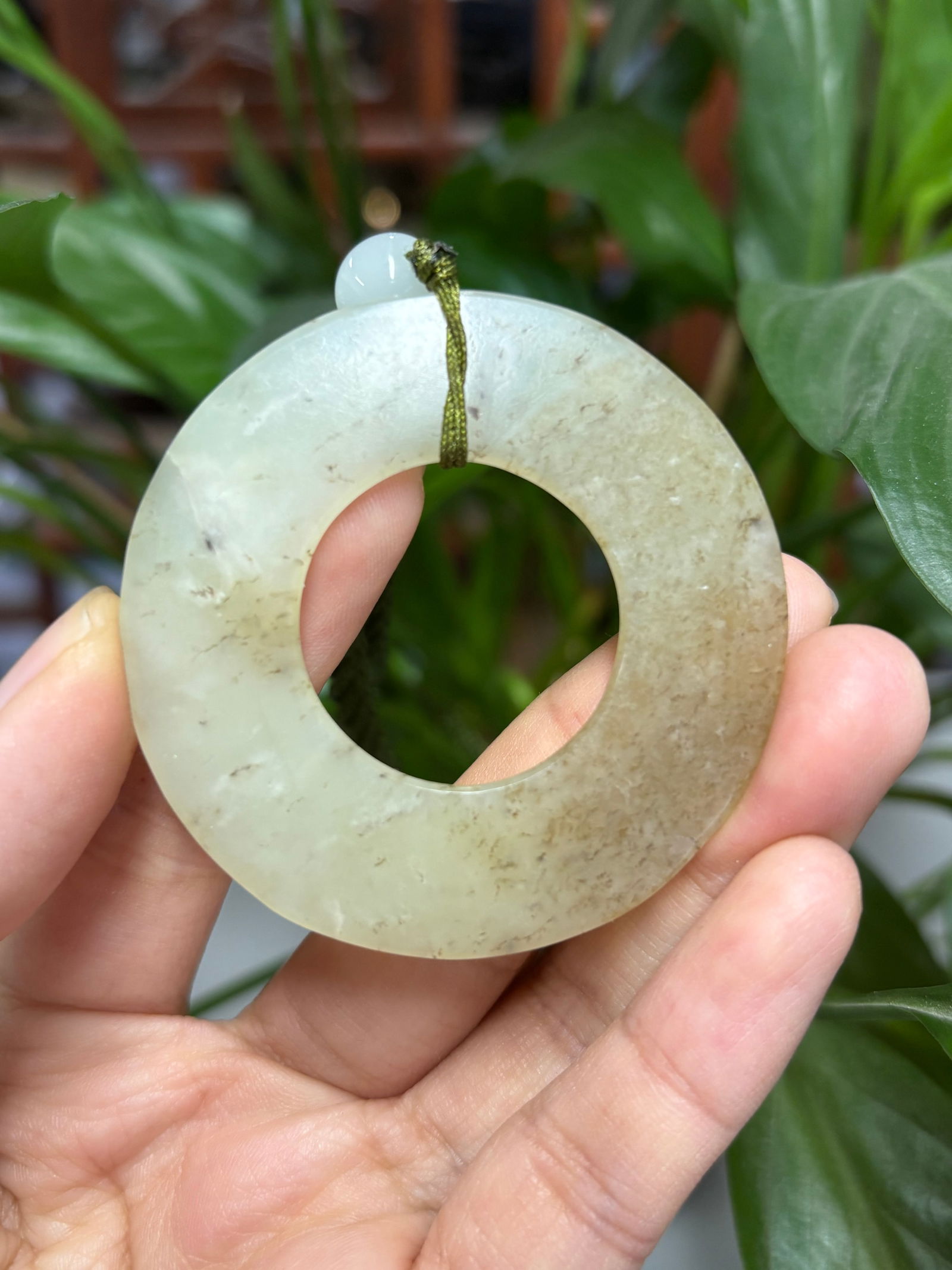 Hetian Jade Ring: 5.4*0.35/15.45g