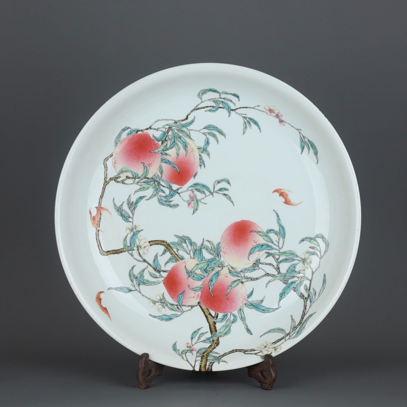 Kangxi mark Iron-Red Bowl: 7.2*40