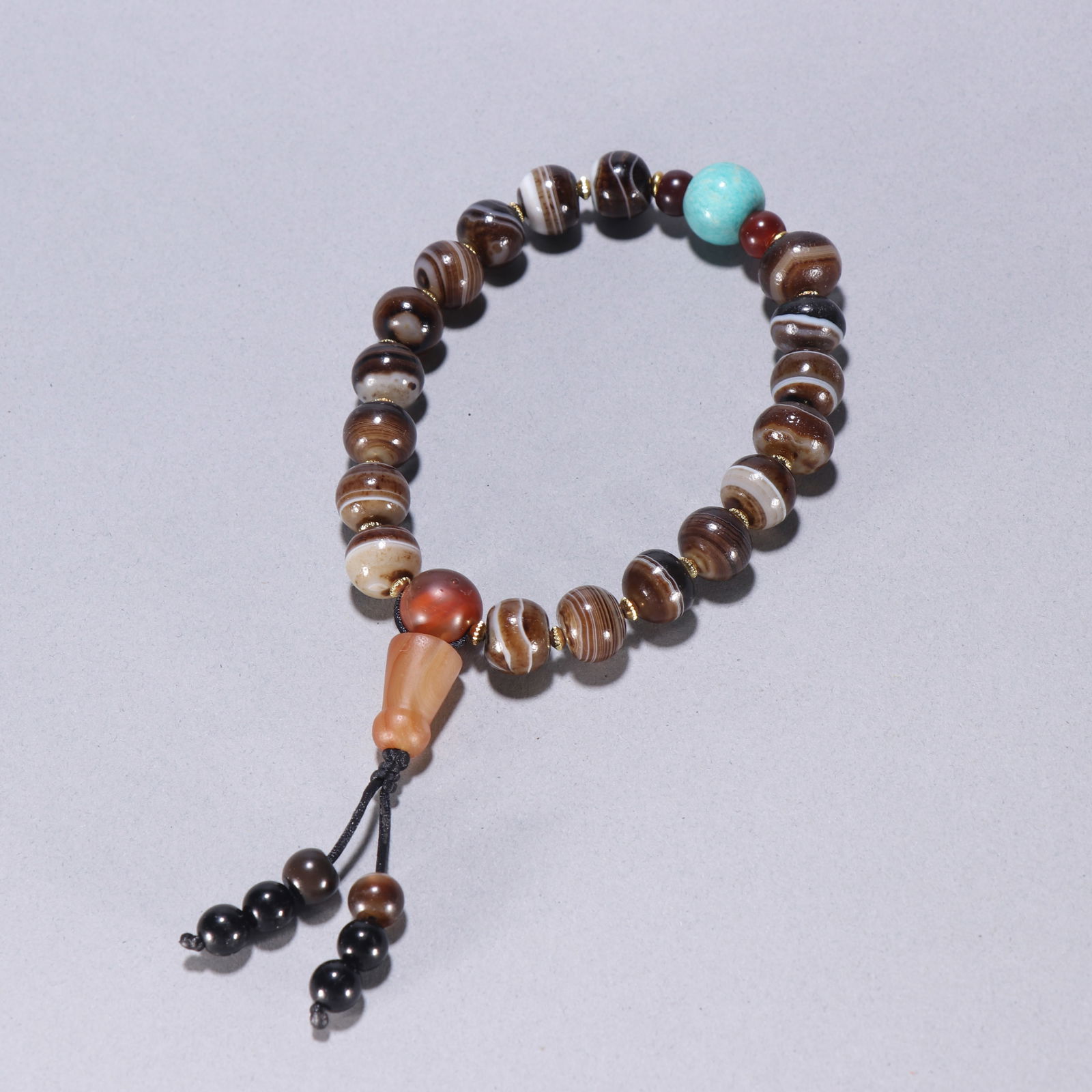 Banded Agate 18-Bead Handheld Bracelet: 1.2/55.5g