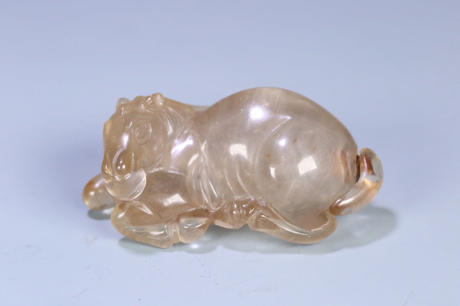 Qing Dynasty crystal snuff bottle (1 of 3)