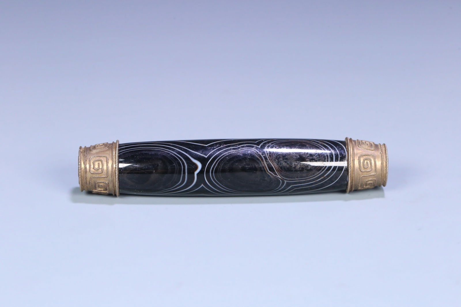 Agate wrapped with silver edge Tianzhu (1 of 2)
