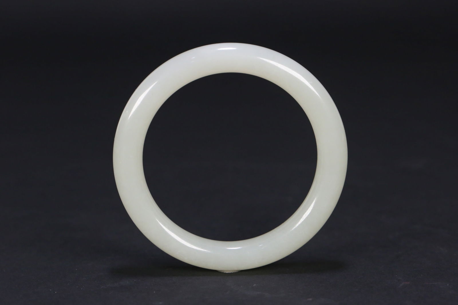 Hetian Jade Round Bracelet (1 of 1)