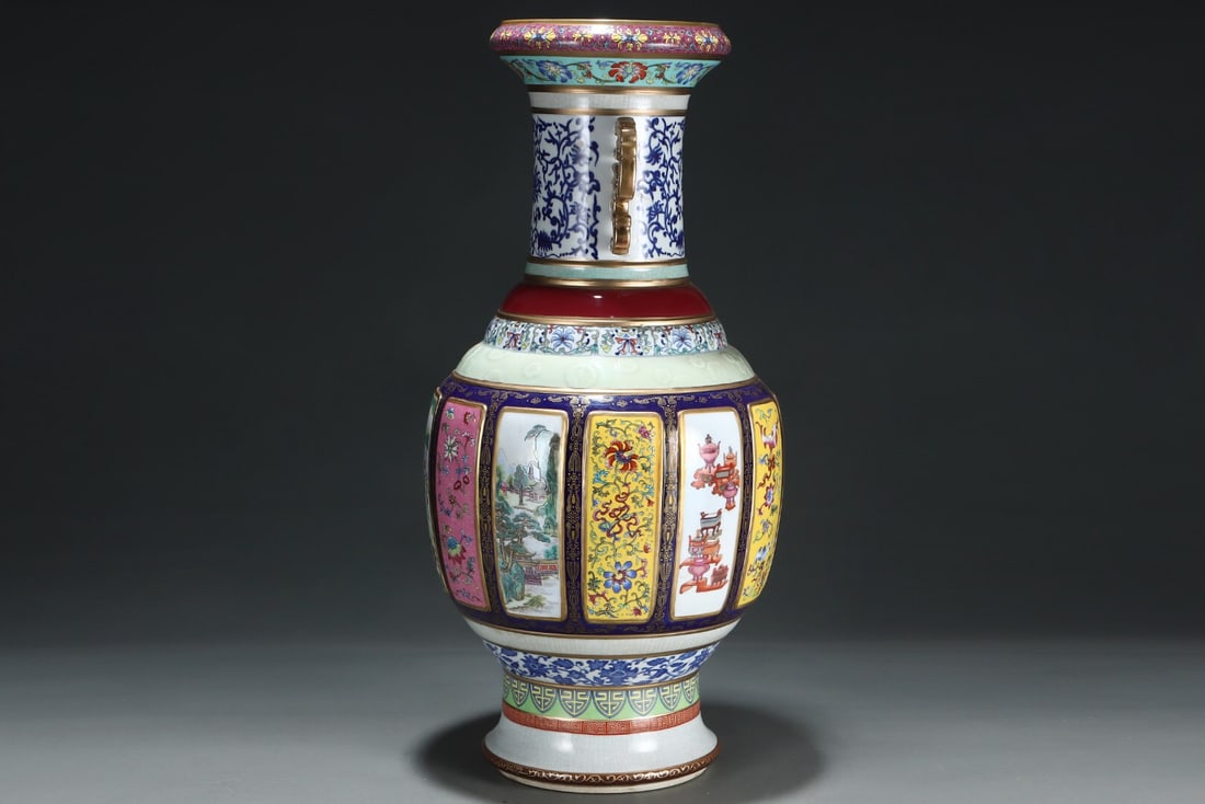 Qianlong mark enamel porcelain king: 61.8*30