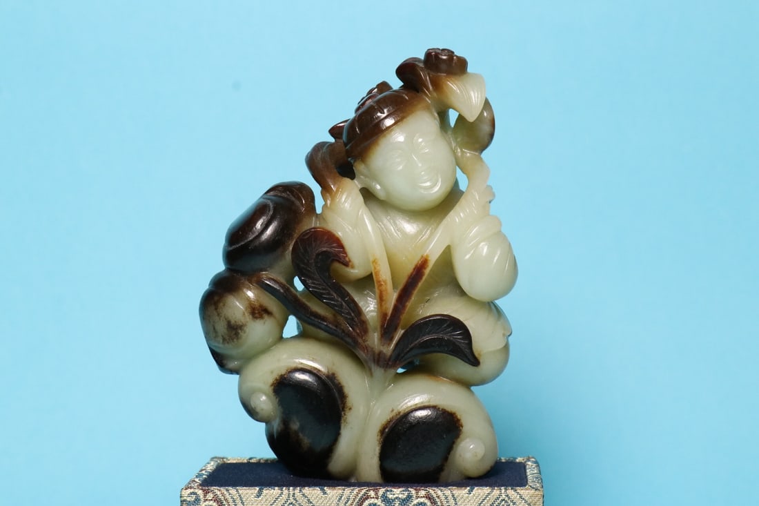 Hotan Jade Ornaments (1 of 2)