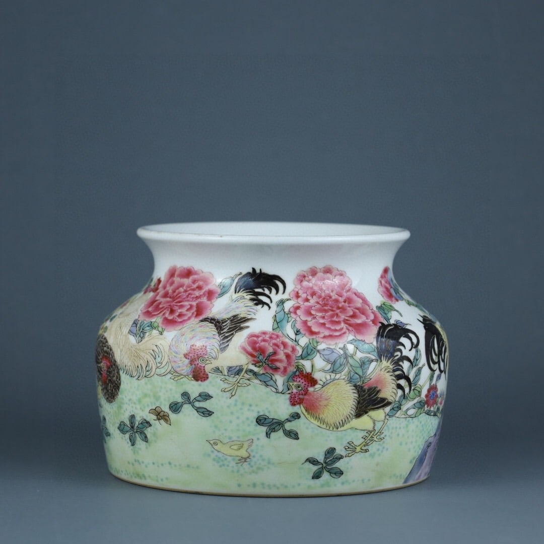 Yongzheng mark powder colored pen wash: 11.5*12.8*16.5