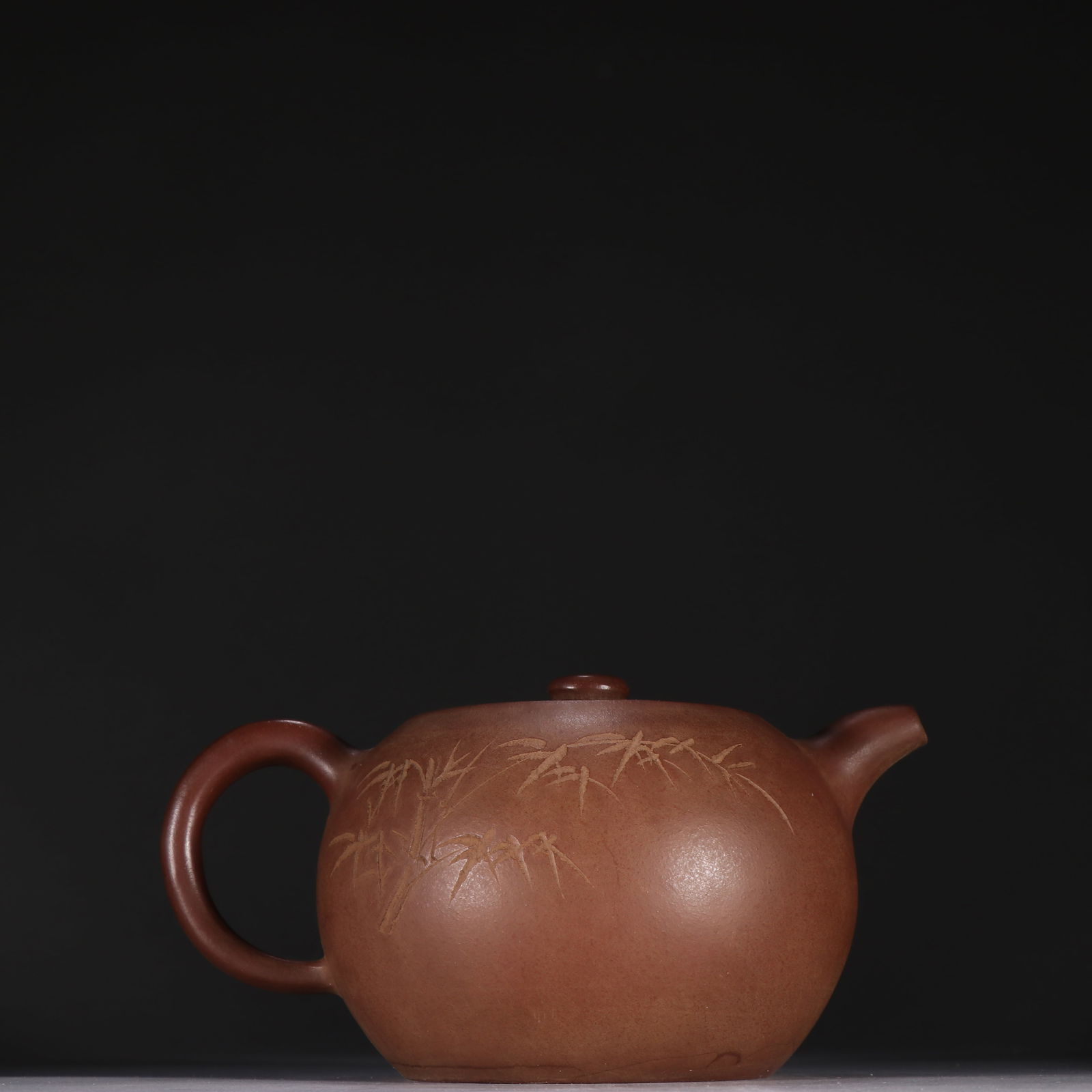 Gu Jingzhou mark Purple Clay Teapot (1 of 5)