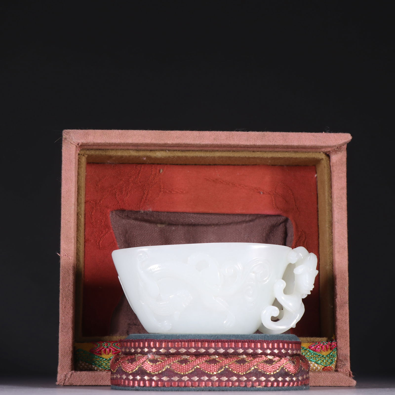 Qing Dynasty Hotan Jade Cup (1 of 4)