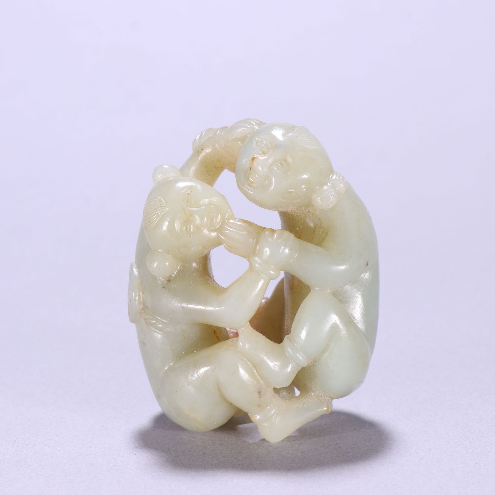 Hetian jade carving: 6.6*5.3/136.2g