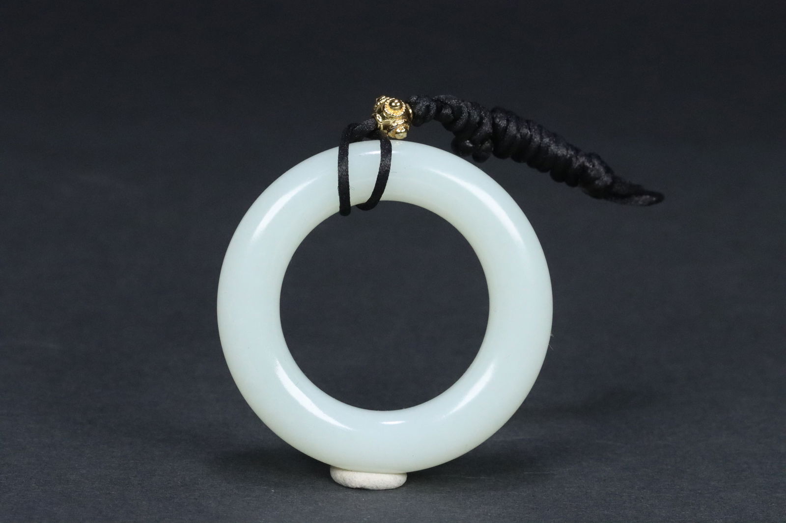 Hetian Jade Kasaya Ring: 5*3.3*0.96/28g