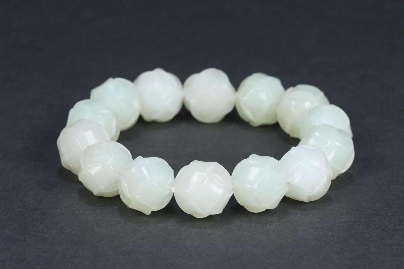 Hetian Jade Hand String: 1.5/66g