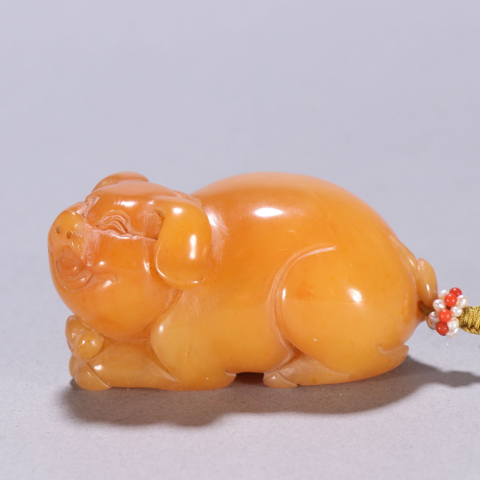 Qing Dynasty Tianhuang Stone Hand-held Piece: 3.2*6.4/116.7g