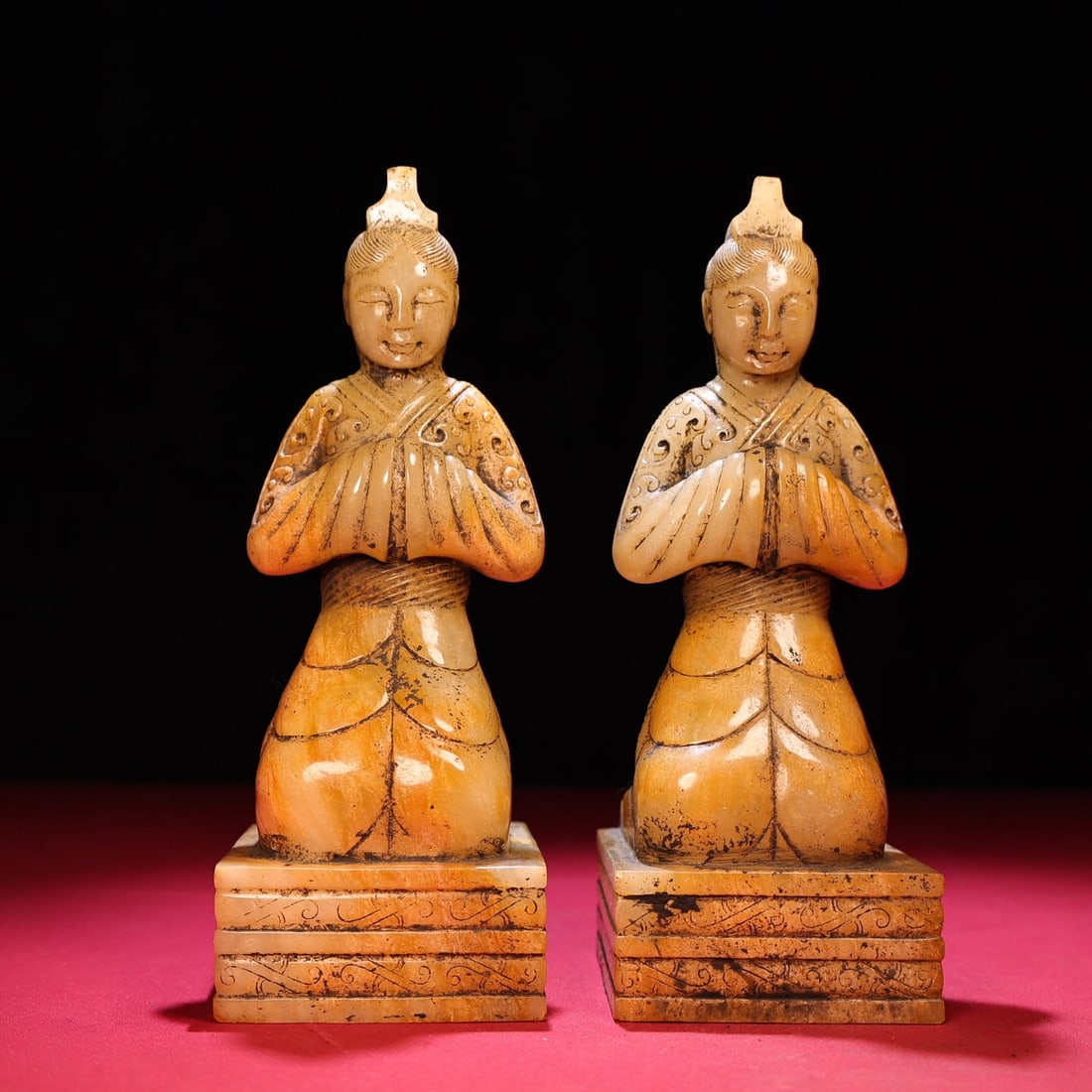 A Pair of Hetian Jade Seals: 17.4*7.8*6.3/900g each