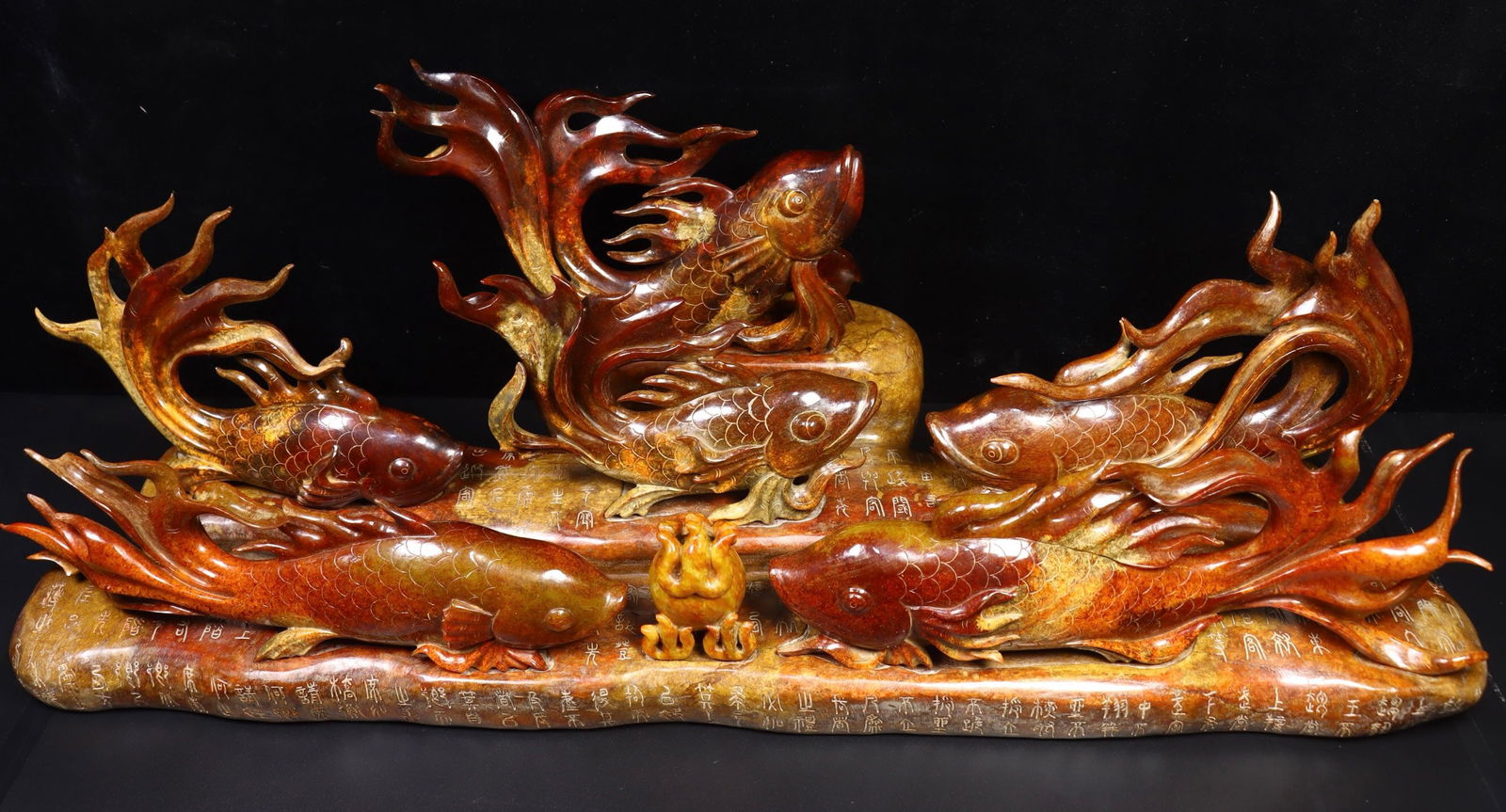 A Set of Hetian Jade Ornaments: 12*5*15/70*22*10/990g