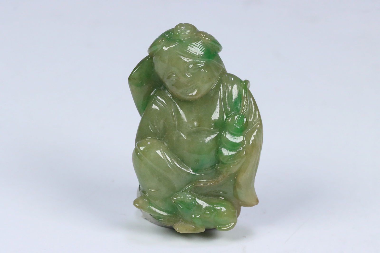 Qing Dynasty Jadeite Handheld Piece: 4.6*3.02*1.2/28.9g