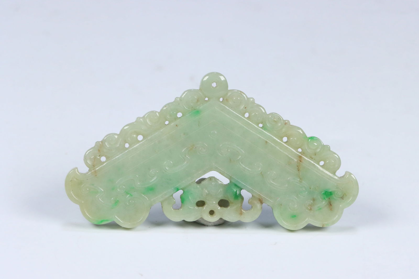 Qing Dynasty Jadeite Chime-Shaped Plaque (1 of 2)