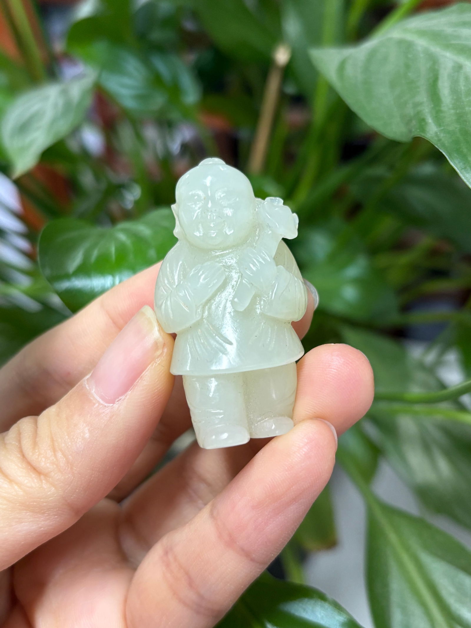 Hetian jade carvings: 4.4*2.4*1.7/22g