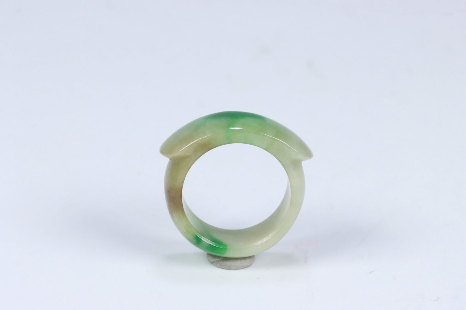 Qing Dynasty jadeite ring (1 of 2)