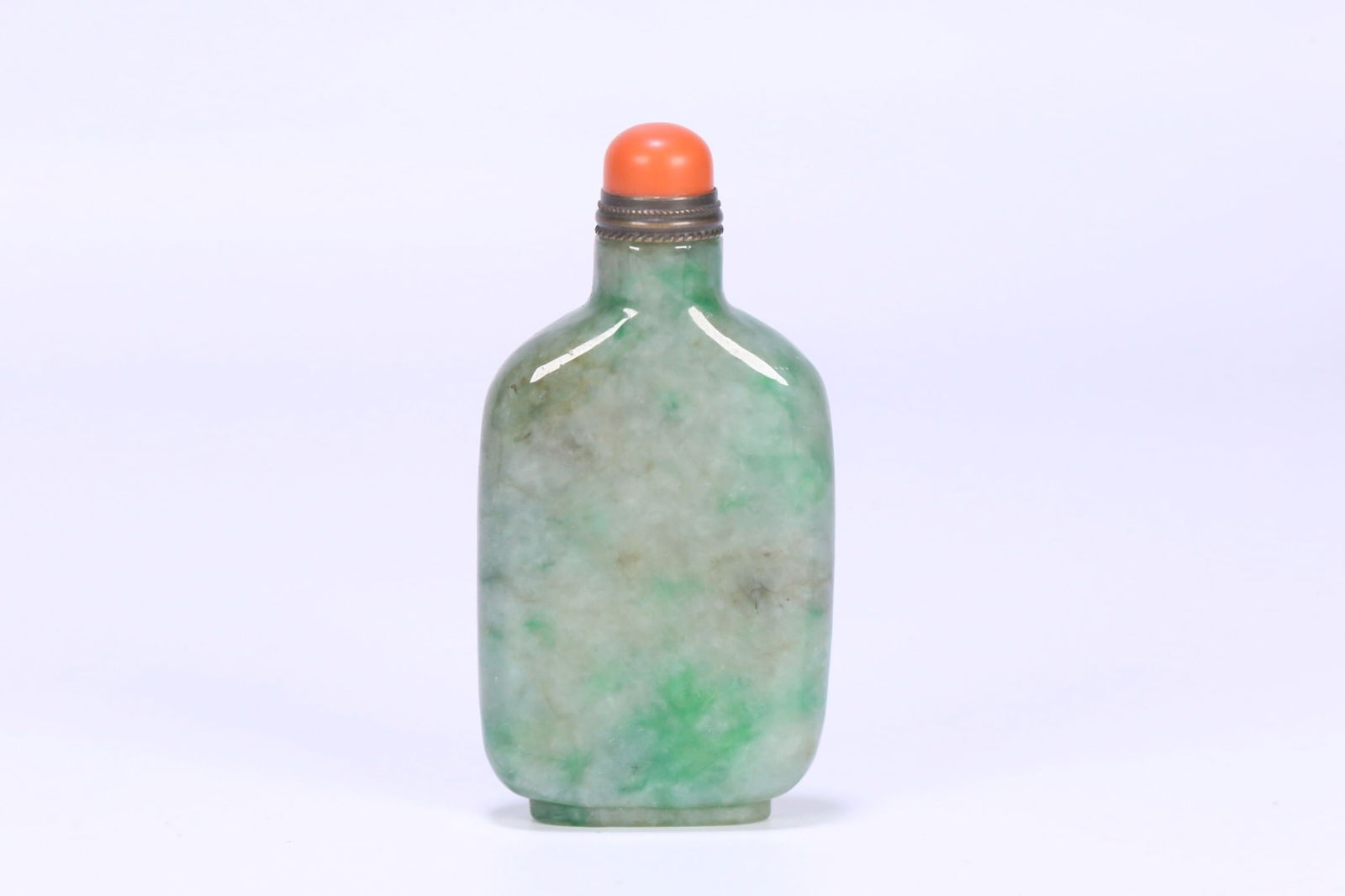 Qing Dynasty jadeite snuff bottle (1 of 1)