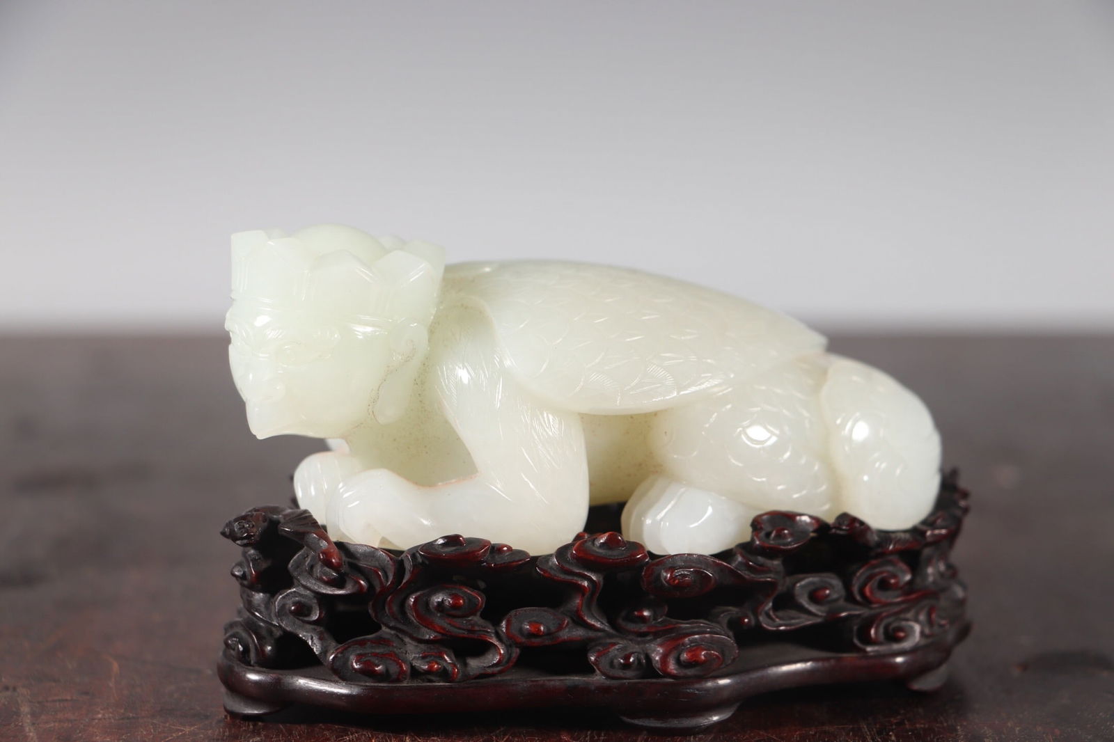 Hetian Jade Ornament: 12*7.7*7.5/504g