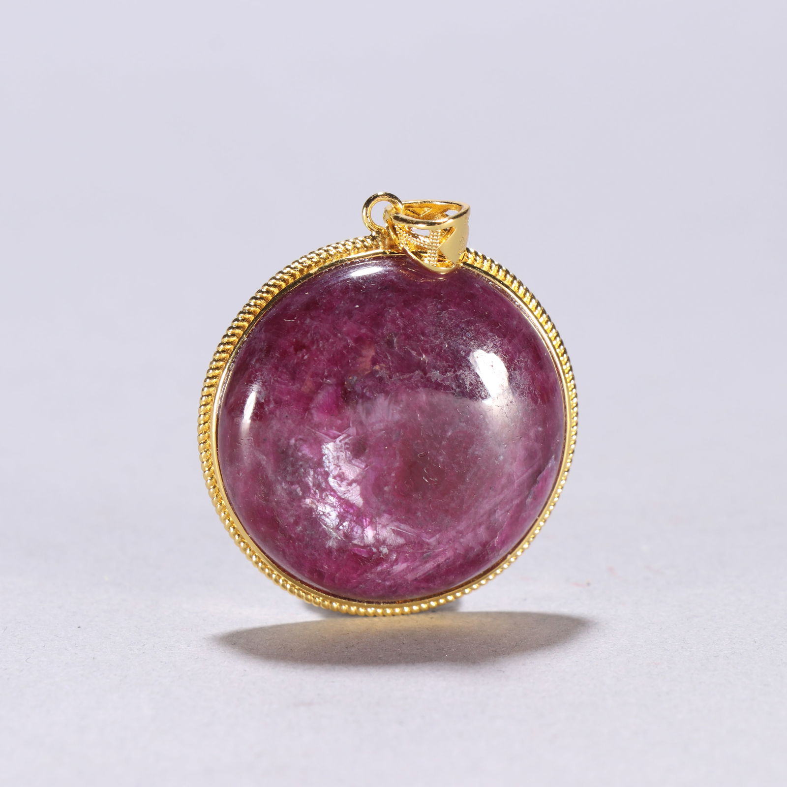Ruby-plated gold pendant: 3.8*3.4/20g