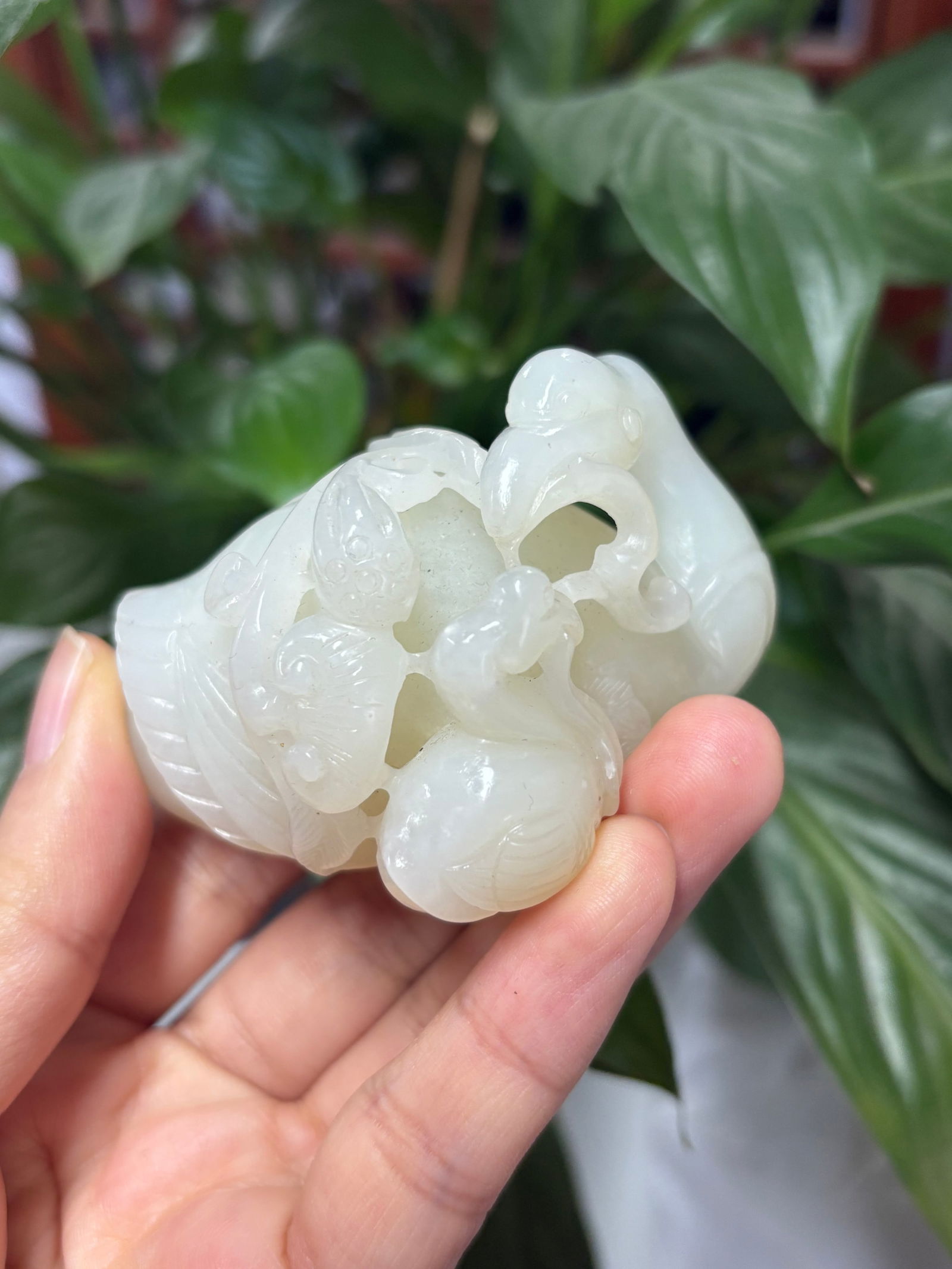 Qing Dynasty Hetian Jade Ornament: 4.2*6.65*4.6/131.3g