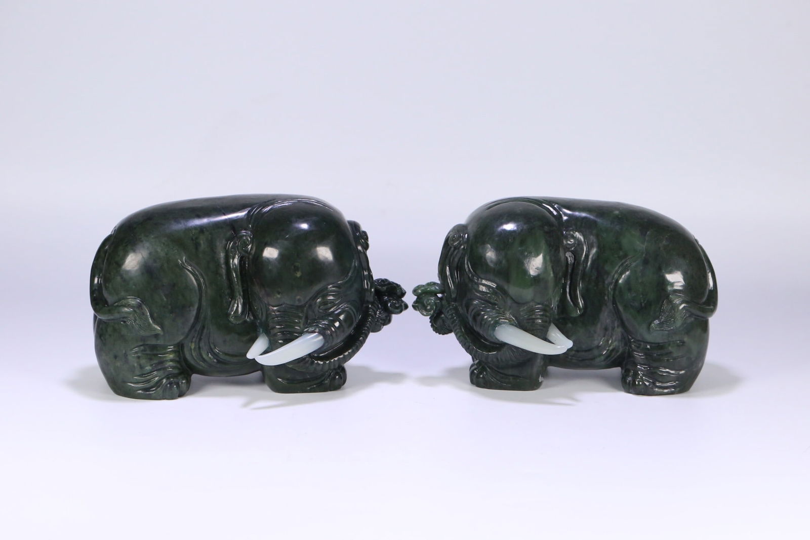 Qing Dynasty Hetian Jade Inlaid White Jade Ornament Pair (1 of 1)