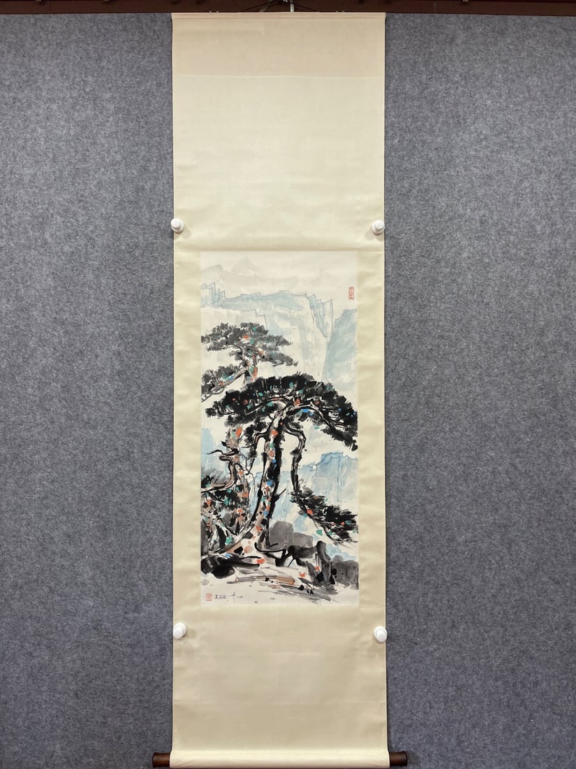 Wu Guanzhong mark paper vertical axis: 97*43