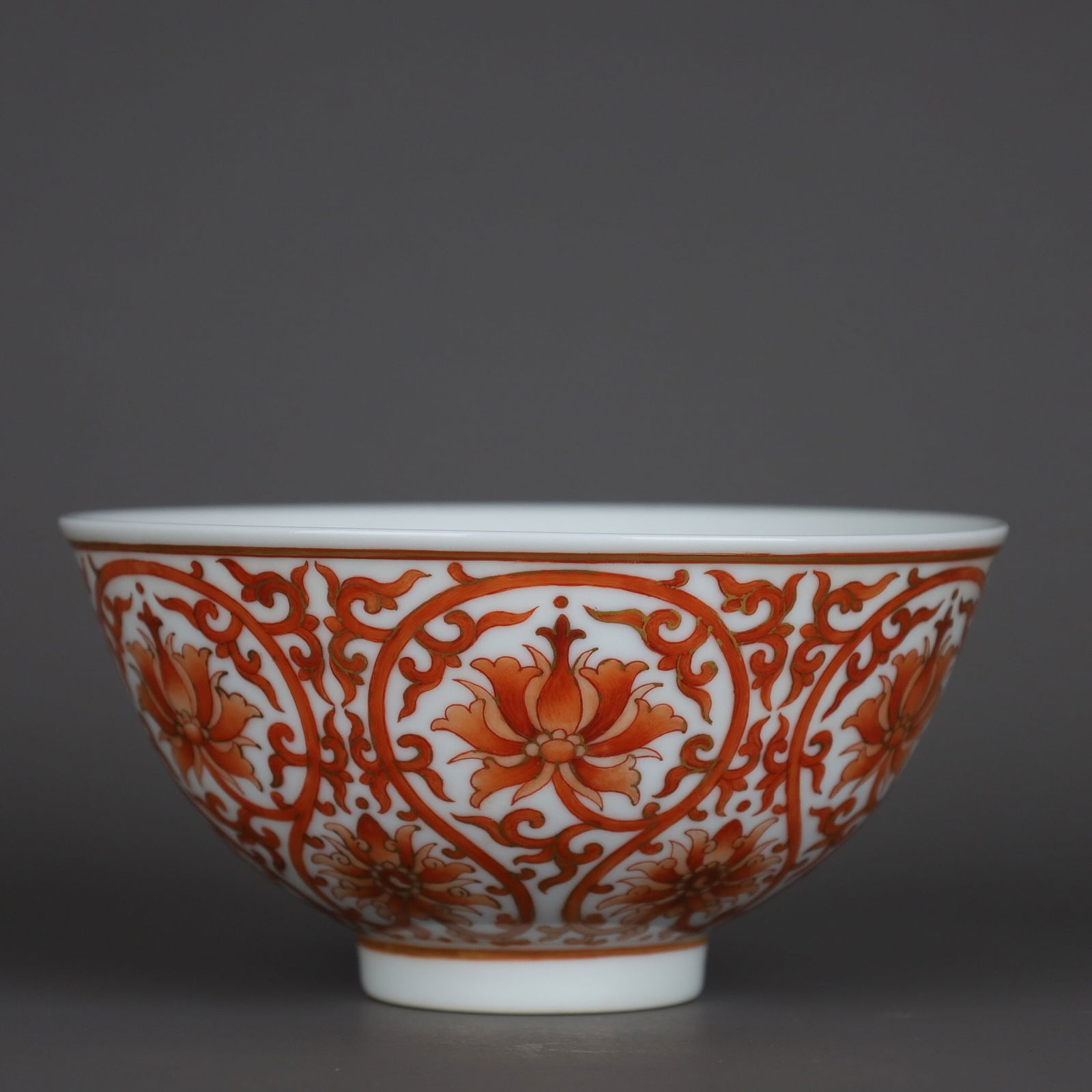Shendetang-marked iron-red and gold-painted bowl (1 of 4)